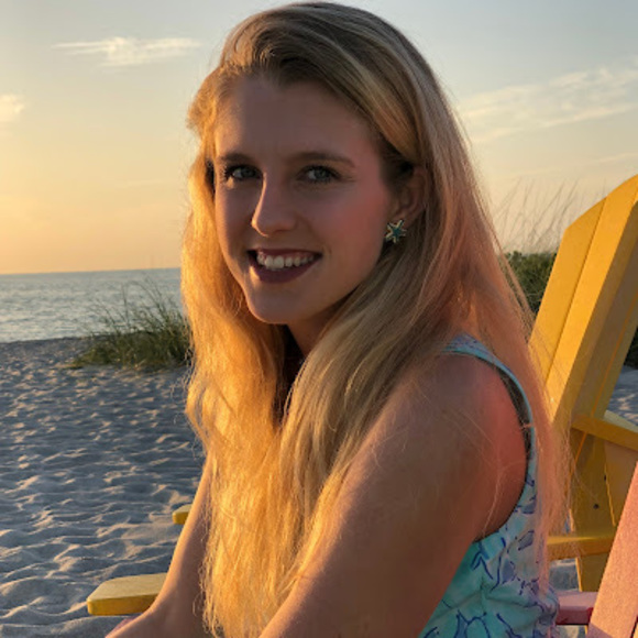 Meet your Posher, Whitney - Picture 1 of 1